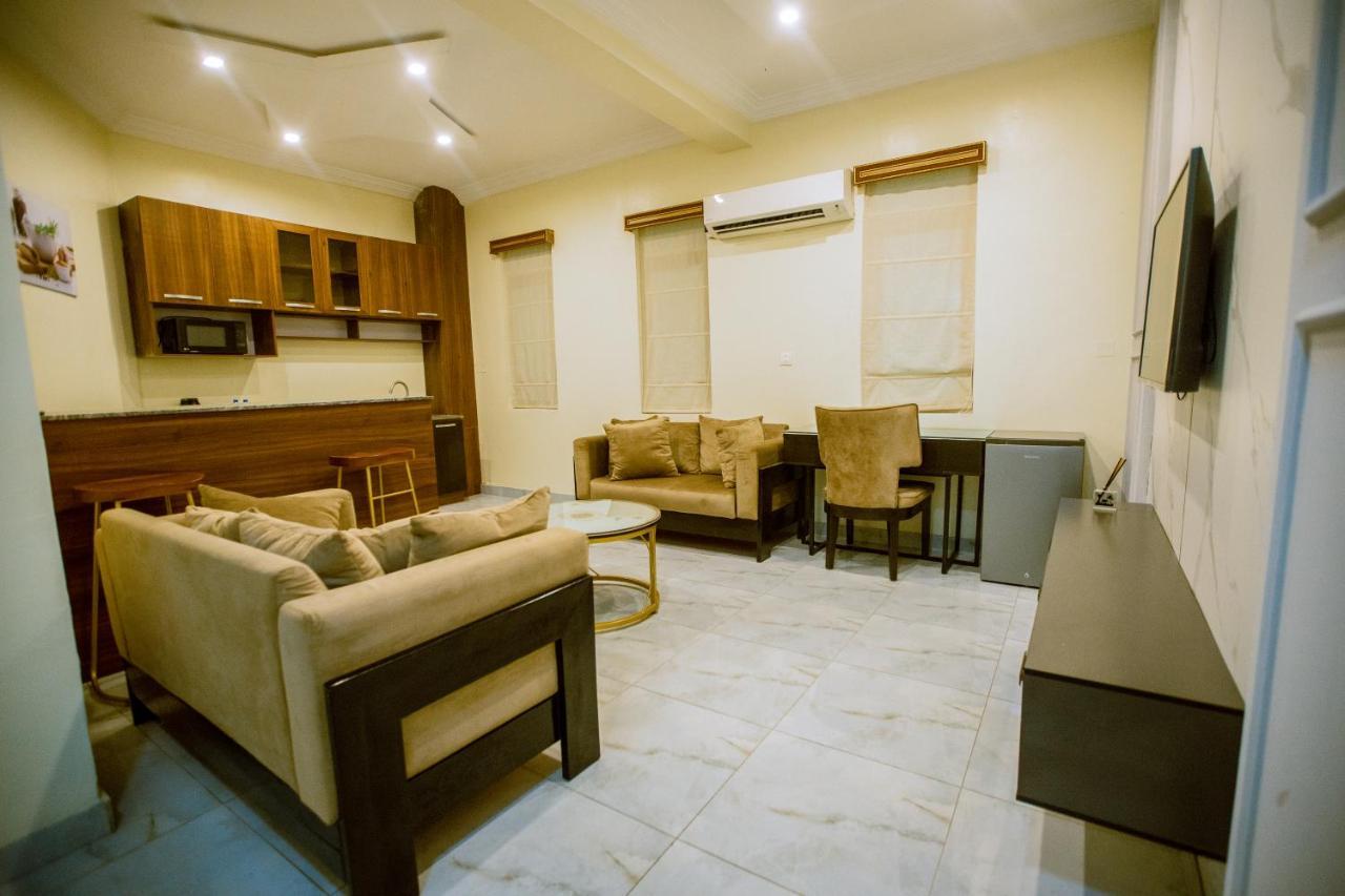 Apartment 79 Hotel & Suite Ikeja Bagian luar foto