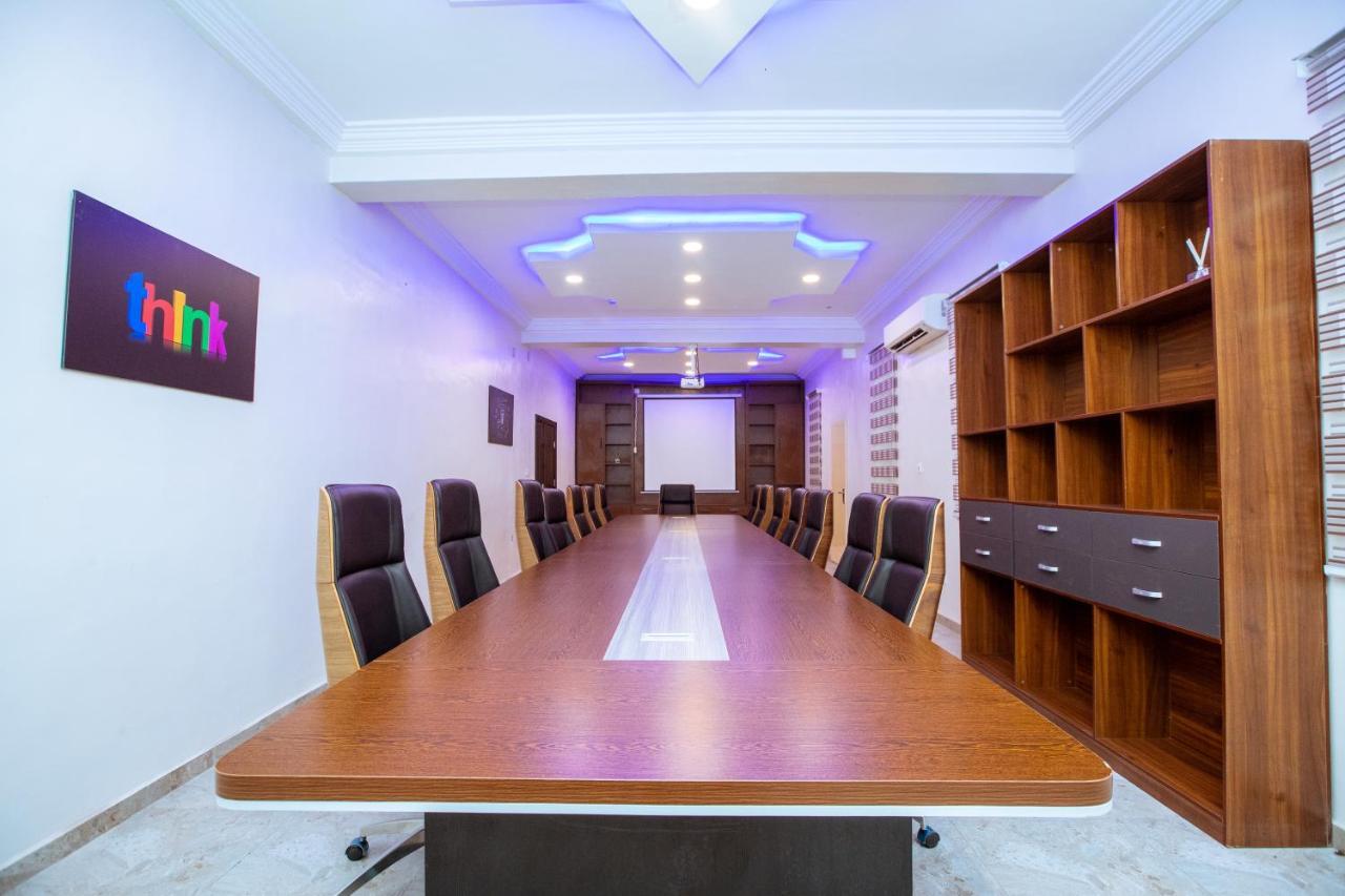 Apartment 79 Hotel & Suite Ikeja Bagian luar foto