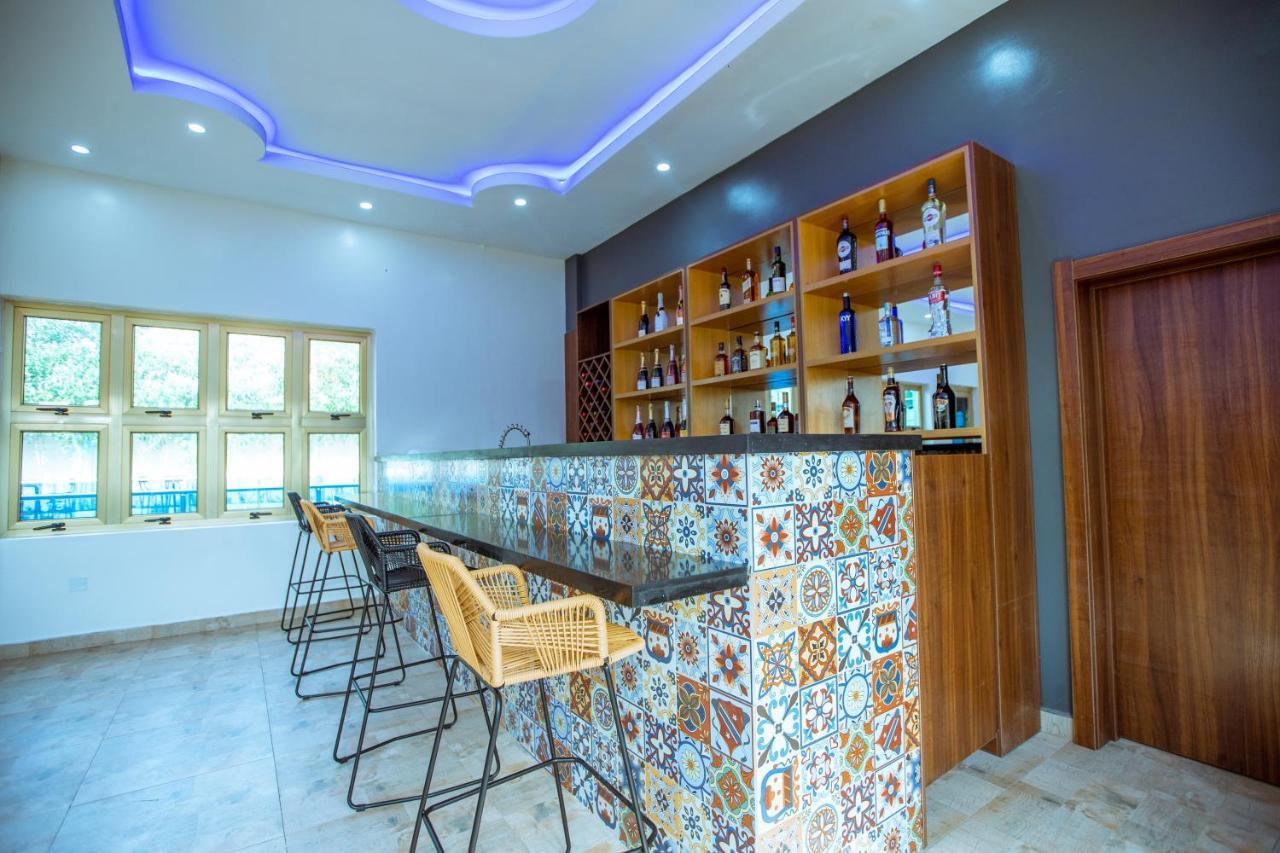 Apartment 79 Hotel & Suite Ikeja Bagian luar foto