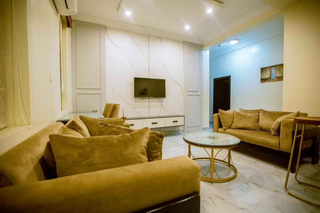 Apartment 79 Hotel & Suite Ikeja Bagian luar foto