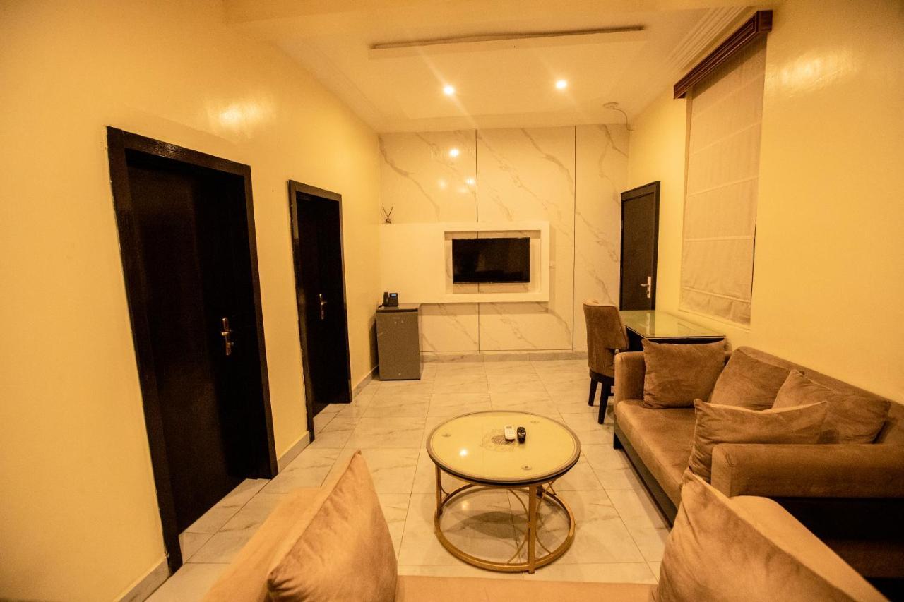 Apartment 79 Hotel & Suite Ikeja Bagian luar foto