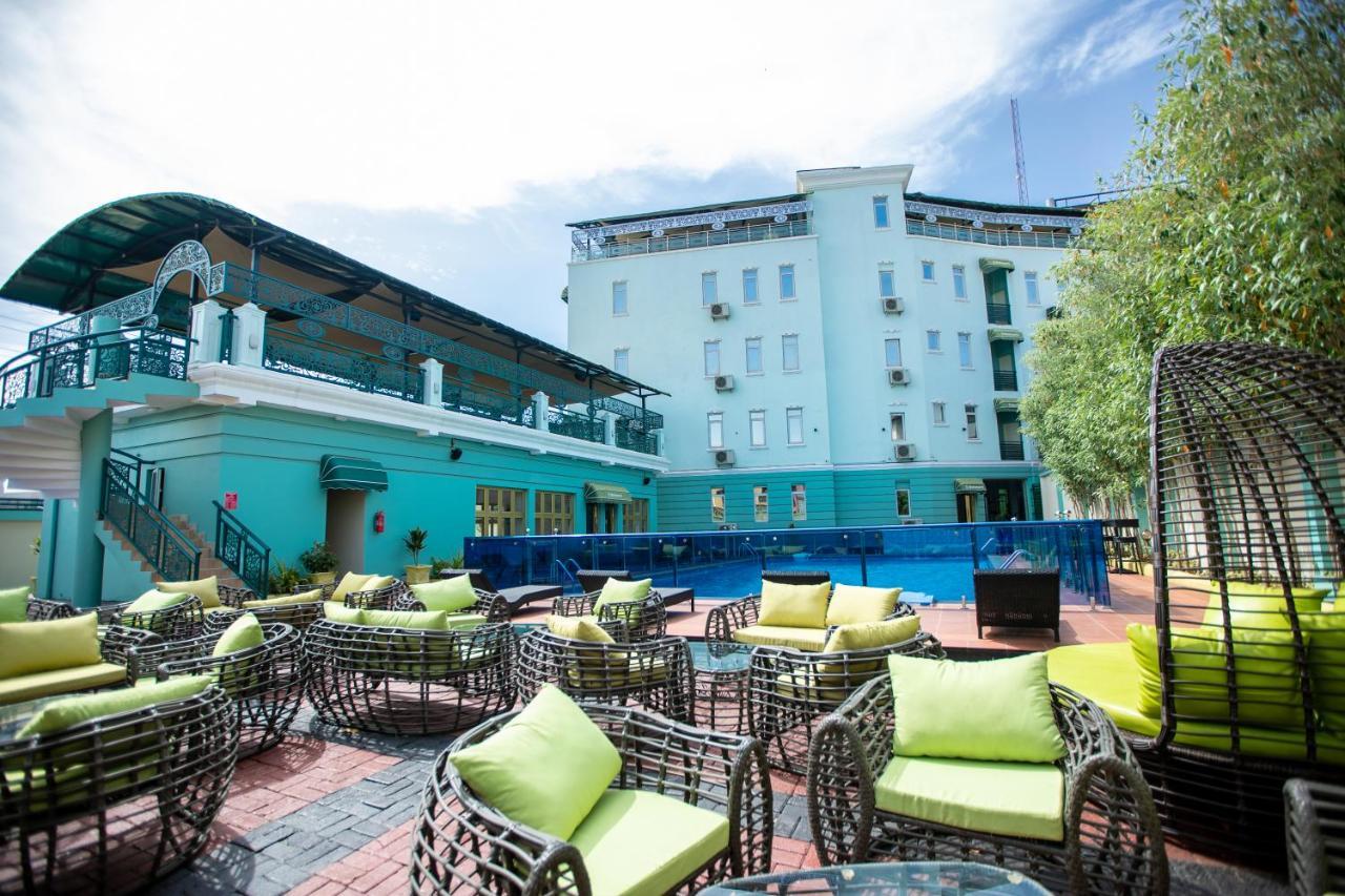 Apartment 79 Hotel & Suite Ikeja Bagian luar foto