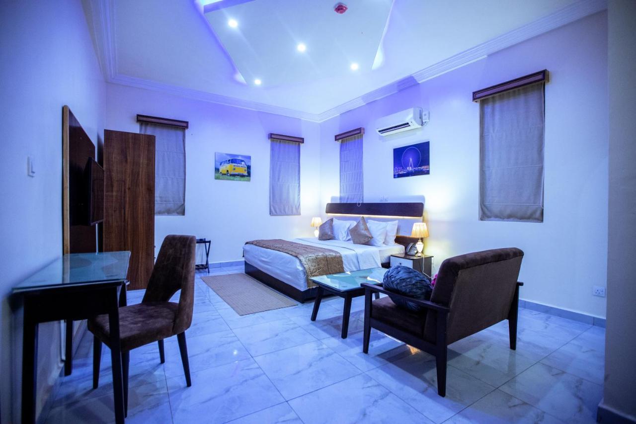 Apartment 79 Hotel & Suite Ikeja Bagian luar foto