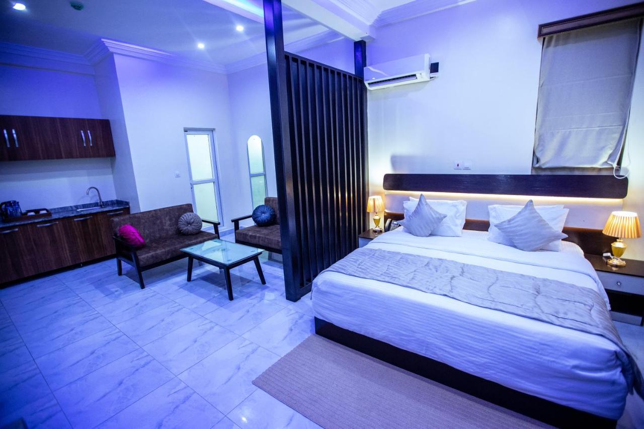 Apartment 79 Hotel & Suite Ikeja Bagian luar foto