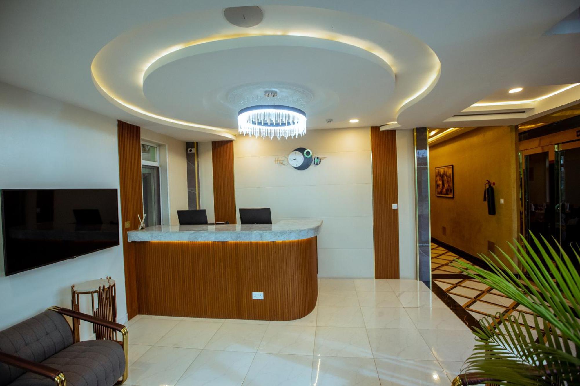Apartment 79 Hotel & Suite Ikeja Bagian luar foto